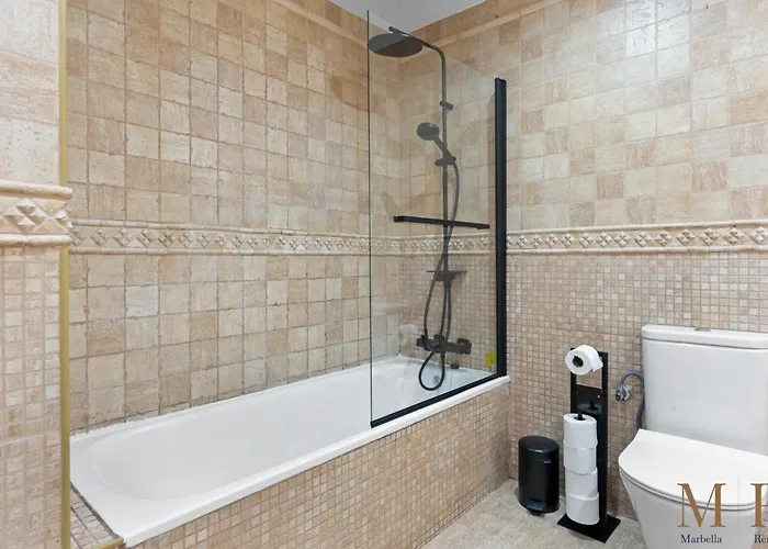 Casa Chamberes Ref #33 アパート