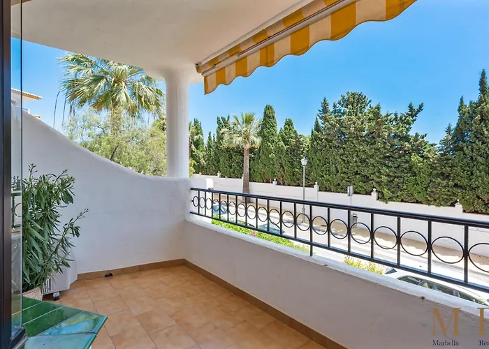 Casa Chamberes Ref #33 *