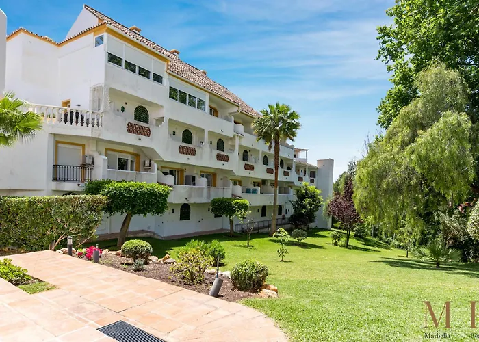 Casa Chamberes Ref #33 *